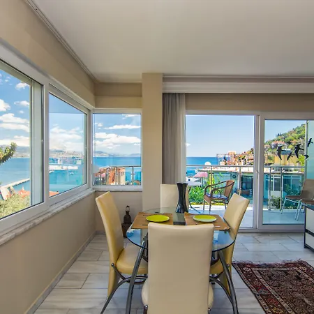 Lemon Villa Hotel (Adults Only) 3*