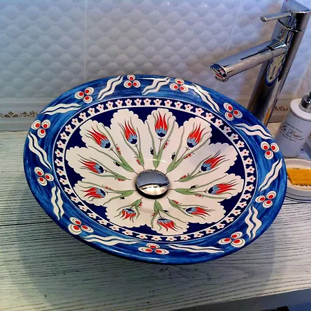 Lemon (adults Only) ألانيا